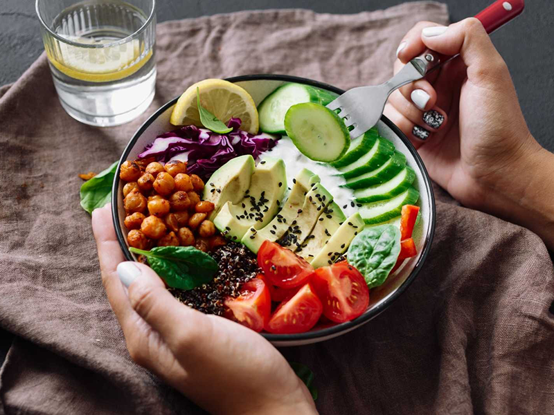 an-sach-song-khoe-giam-can-nho-thao-duoc-tu-nhien