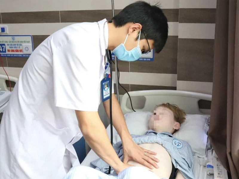 be-trai-quang-ninh-thung-da-day-vi-an-qua-nhieu-tuong-ot