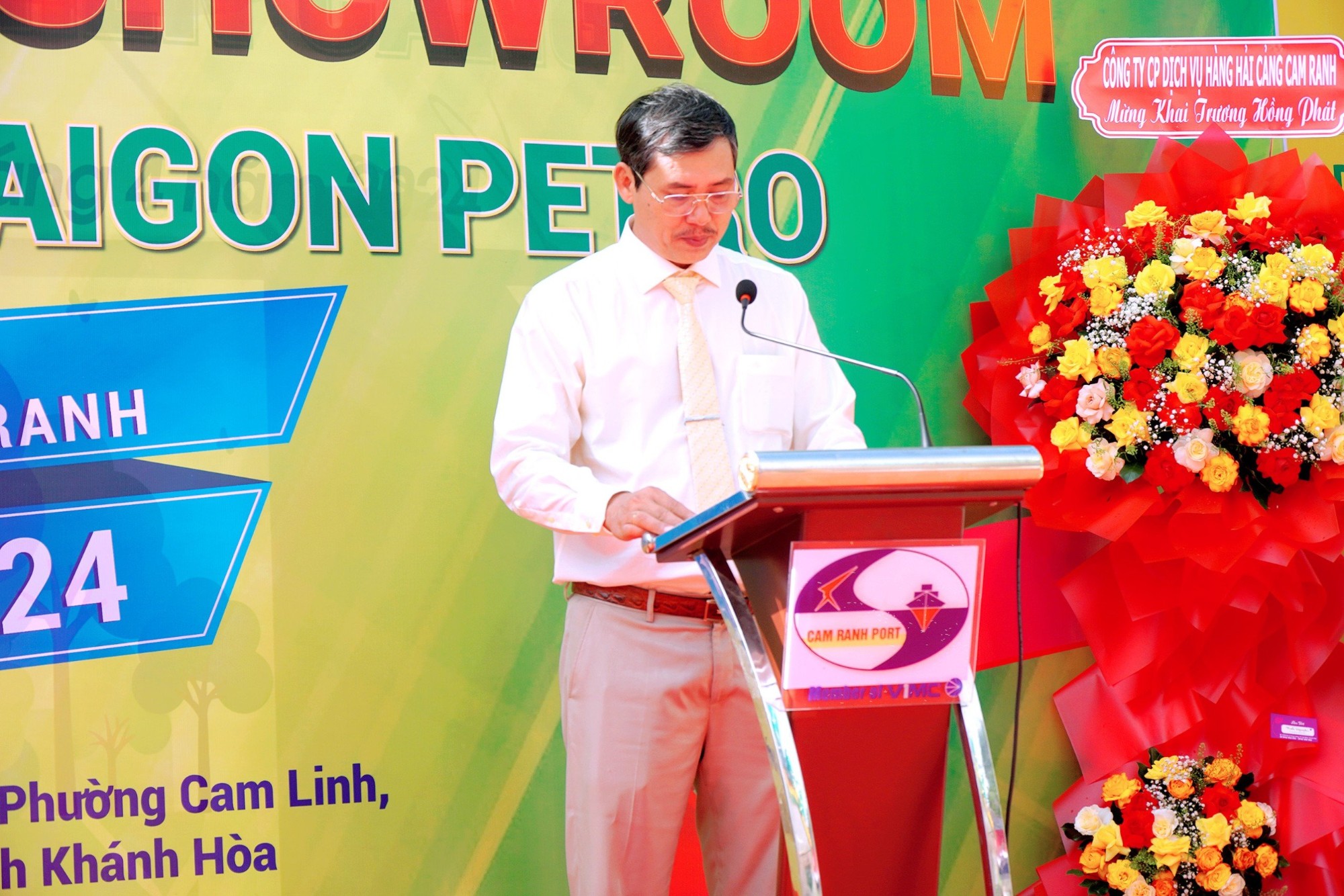 tgd_cang_cam_ranh_phat_bieu_khai_truong_showroom2